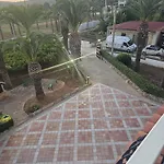 Le Palme לינה וארוחת בוקר 4*